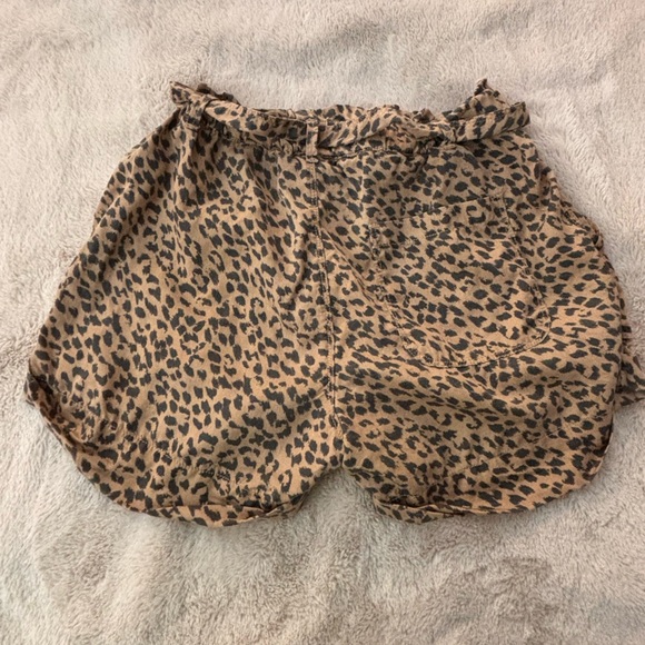Aerie cheetah/leopard shorts - Picture 6 of 8
